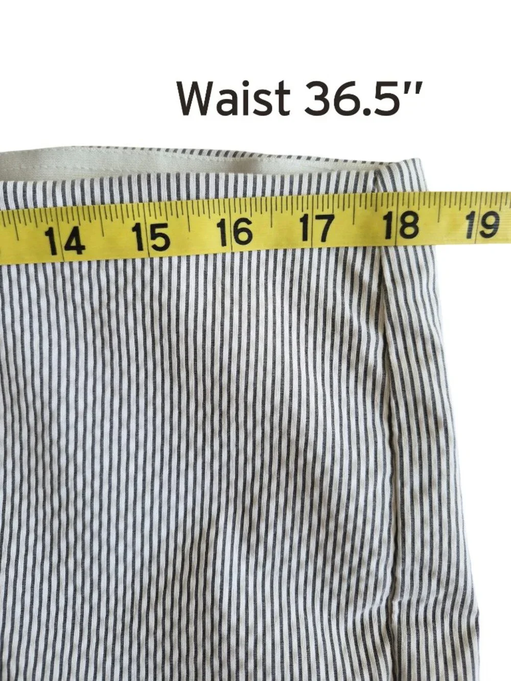 Chico's Seersucker Cropped Pants Striped Pull On Elastic Waist Size 16 or XL